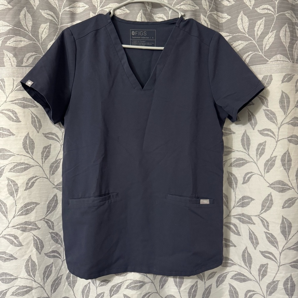 Figs Blue/Gray Scrub Top